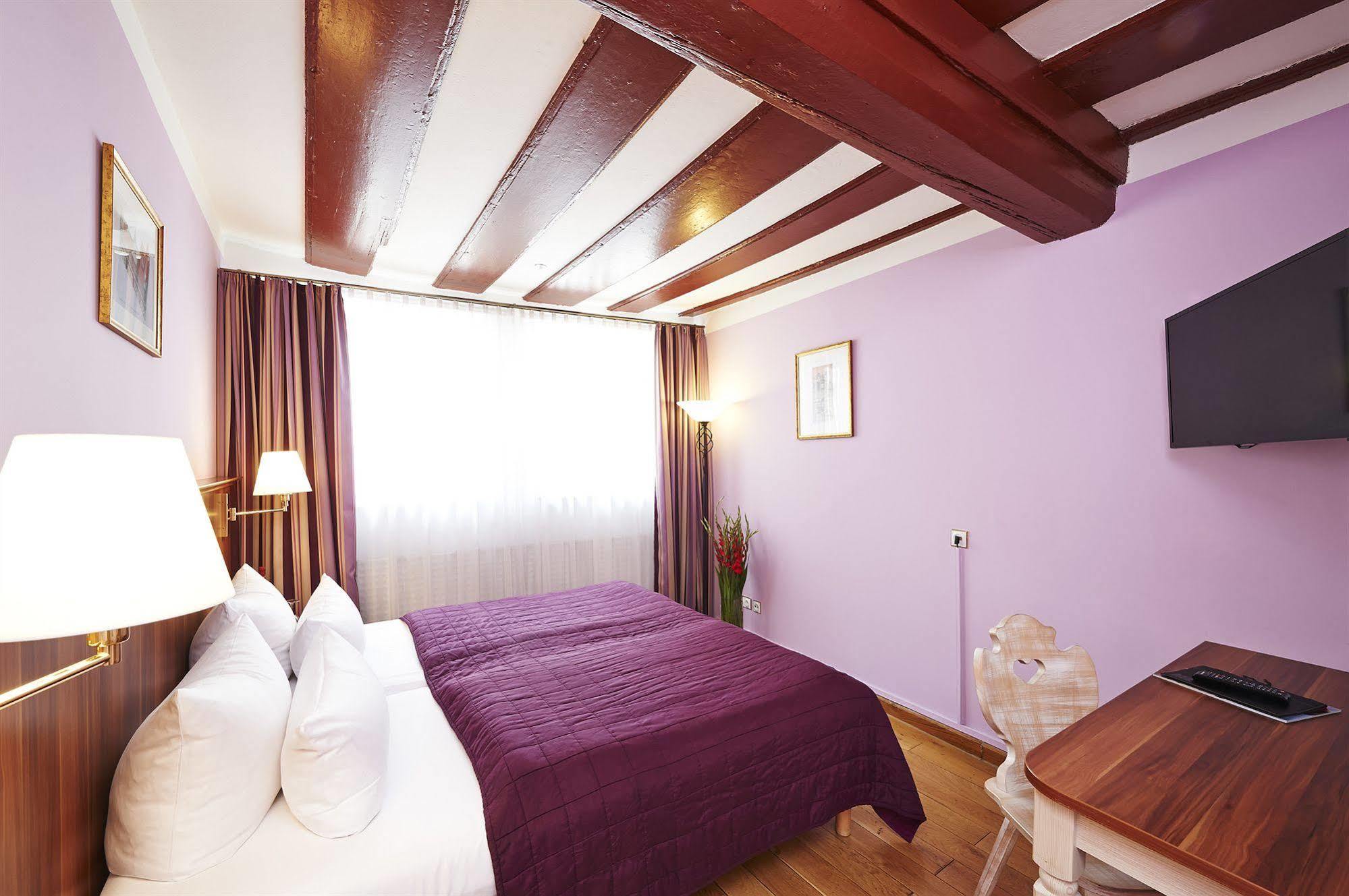 Hotel Elch 3*