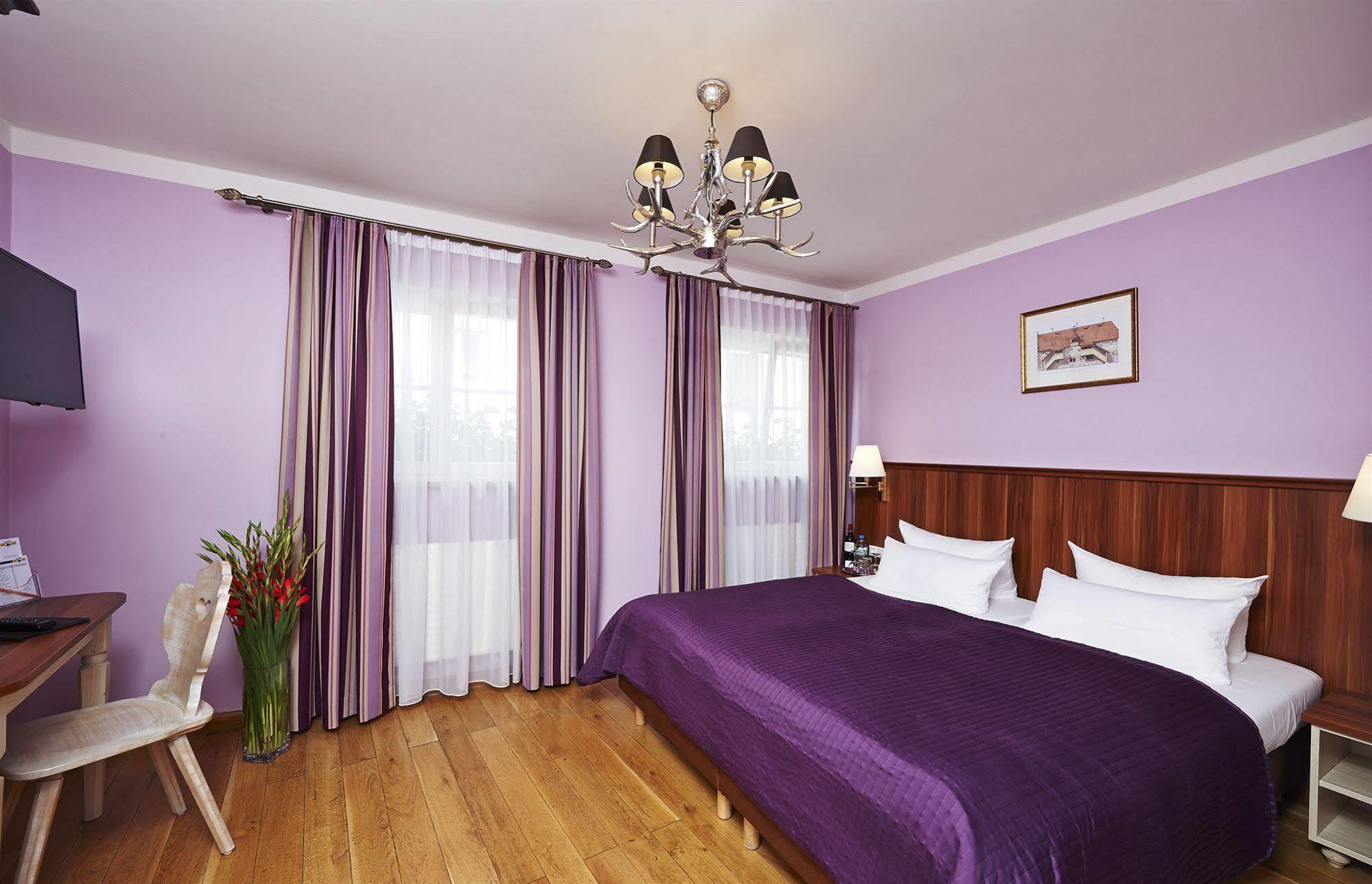 Elch 3* Nuremberg